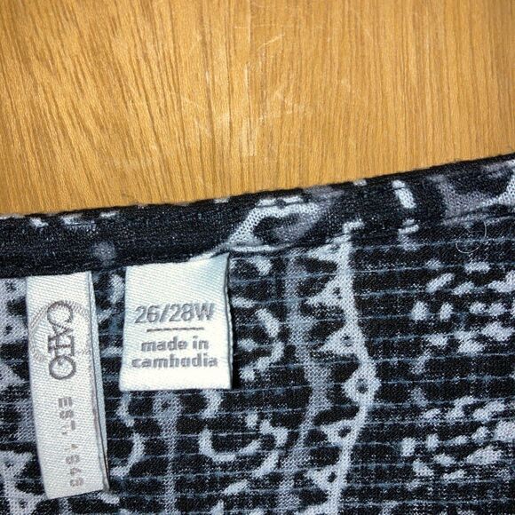 Black and red relaxed fit cold shoulder tunic Size 26W - Picture 2 of 2